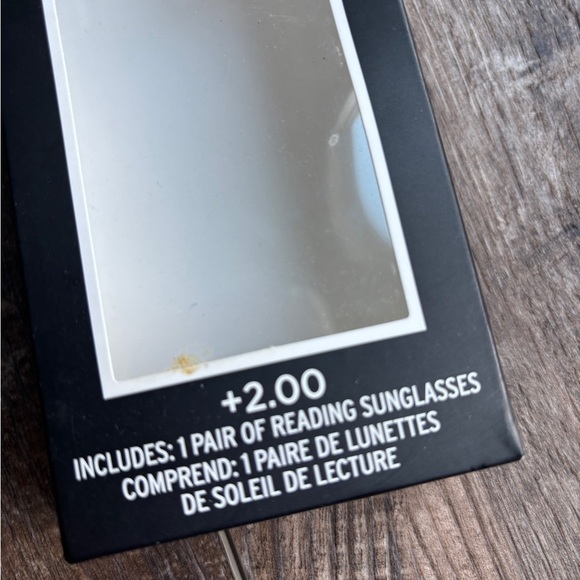 NEW Steve Madden Reading Sunglasses 100% UVA-UVB Lens Protection +2.00 - Picture 6 of 6